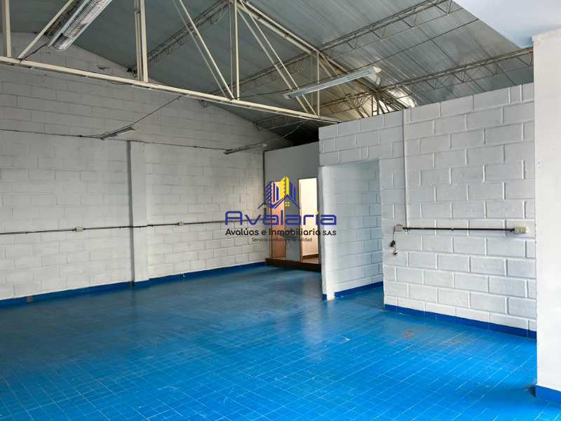 Bodega disponible para Arriendo en Medellín Cristo Rey Foto numero 1