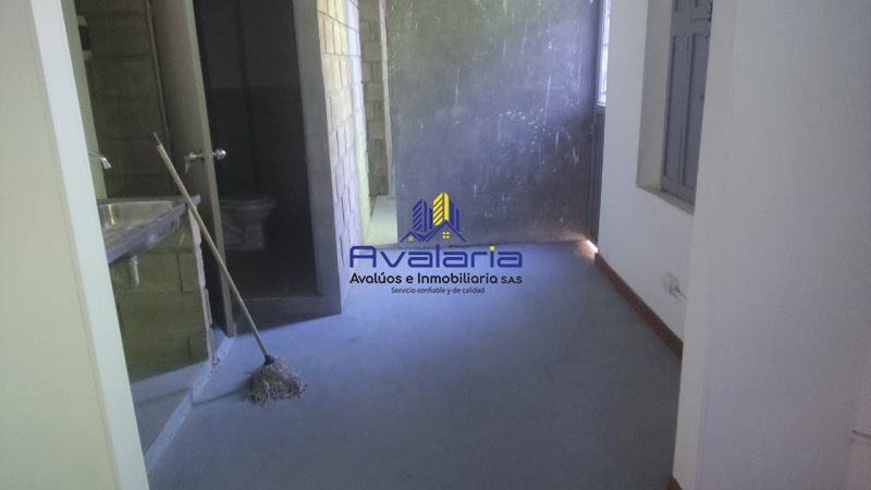 Local disponible para Arriendo en Medellín con un valor de $2,400,000 código 323